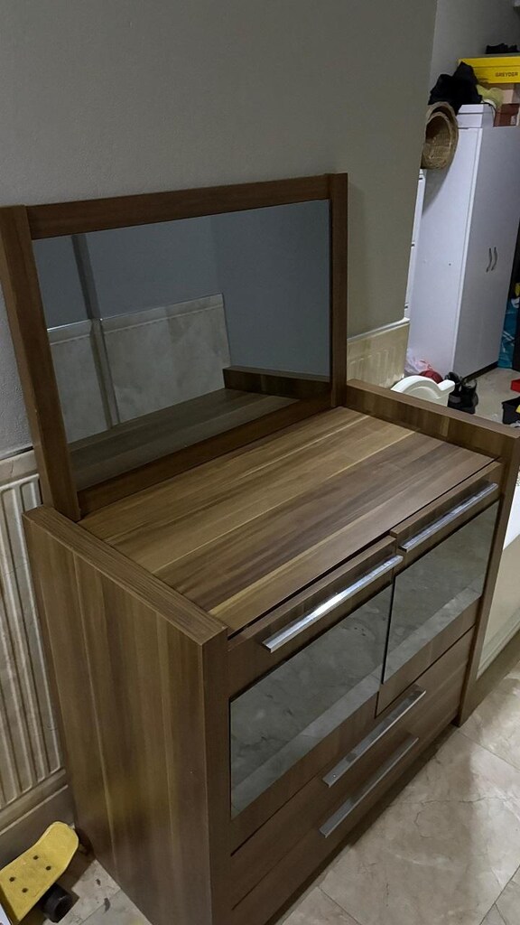 Aynalı Dolap - 2