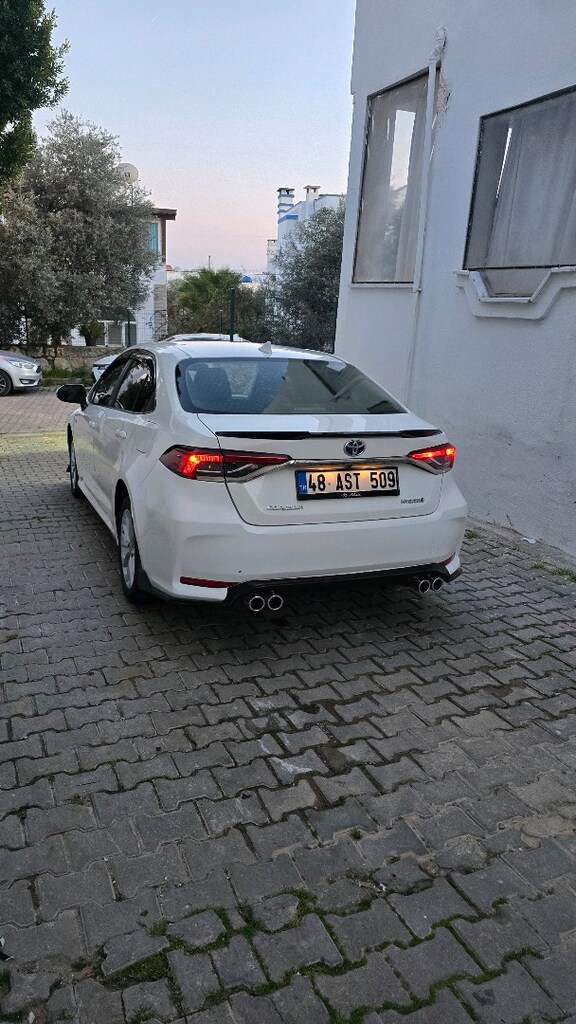 Toyota Corolla - 2