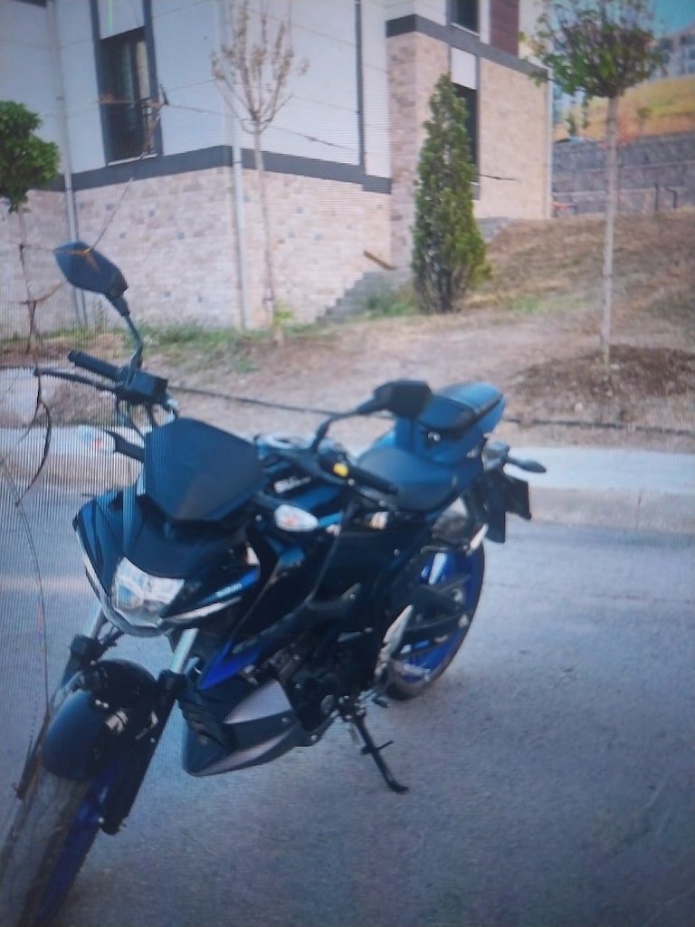suziki 125 gsx s - 3