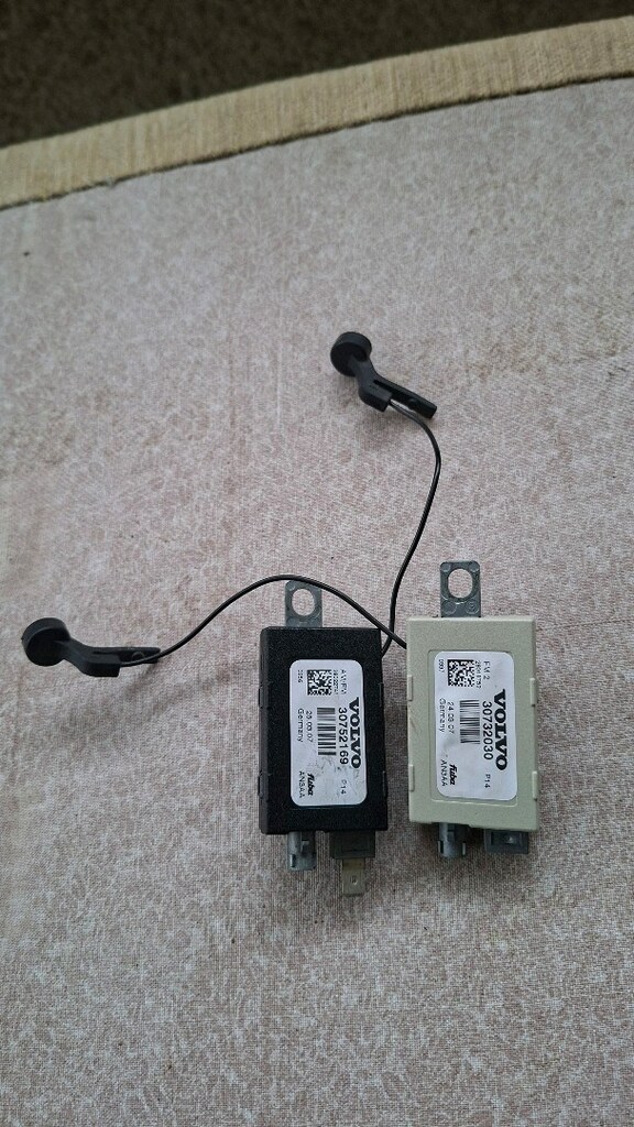 VOLVO C30 Anten Amplifikatör,Arka kelebek cam ısıtıcı 30732030 2007-12 - 2