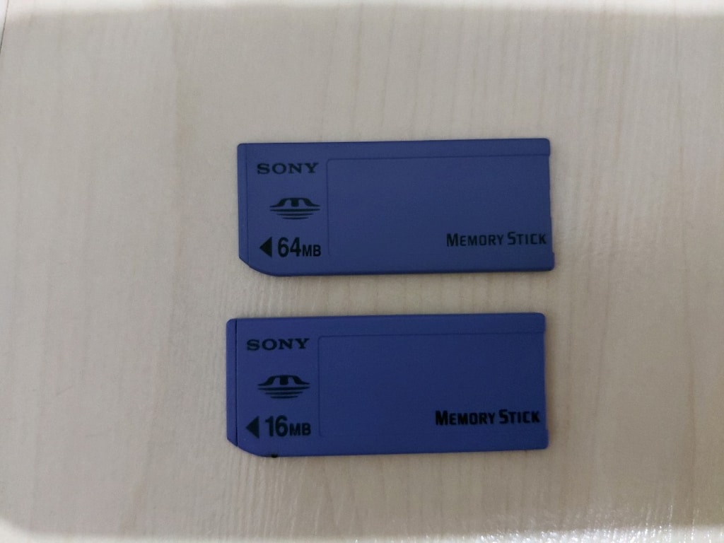 Nostaljik Y2K Sony Cyber-shot 3.2 MP Full Aksesuarlı Set - 3