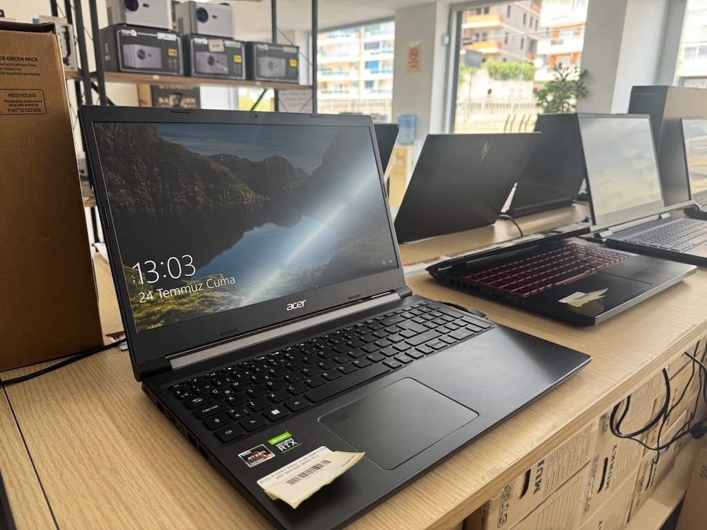 ACER *AMD RYZEN 5 5500U *16 GB RAM *512 GB SSD *RTX 3050 4 GB E.K - 4