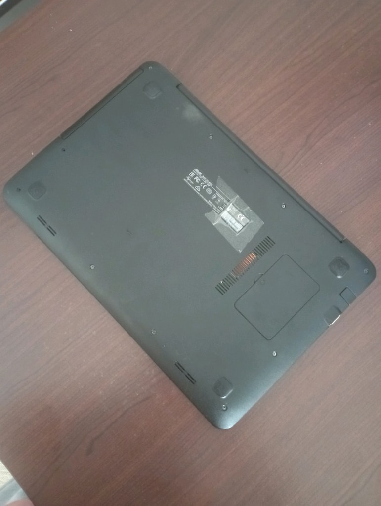 asus Laptop batarya bitik şarjda takılı kullanılıyor. - 8