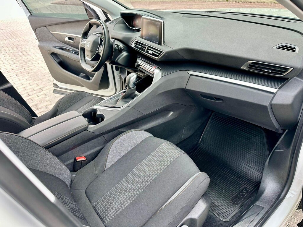 Peugeot 3008 2019 - 9