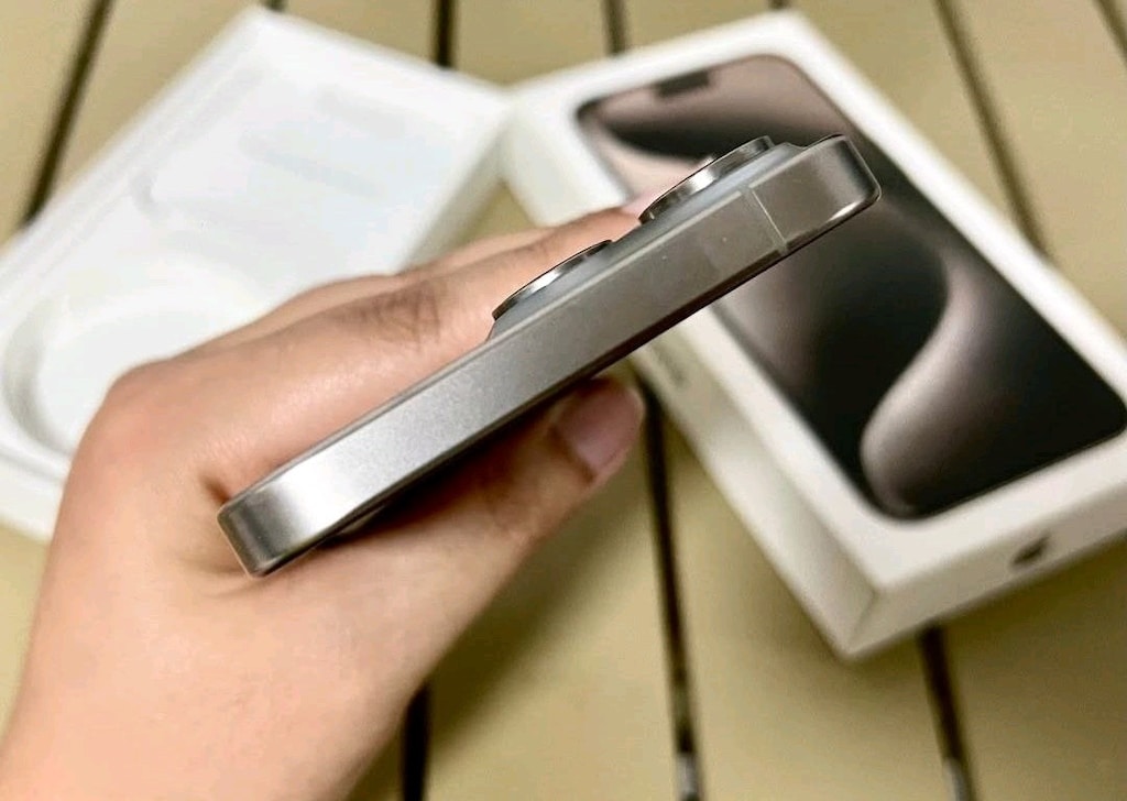 İLK SAHİBİNDEN İPhone 15 PRO MAX - 5