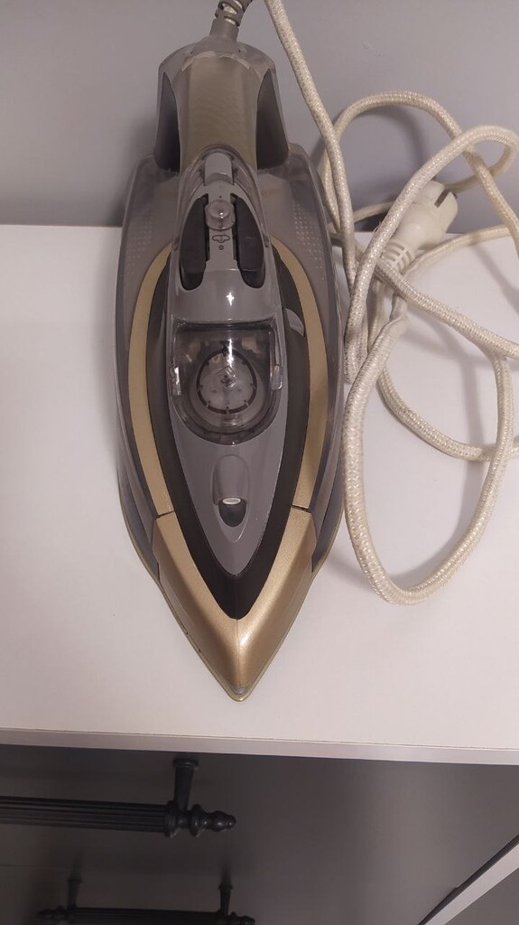 Philips Azur İyonik GC4870 2600 W Steam Glide Tabanlı Otomatik Kapanma - 2