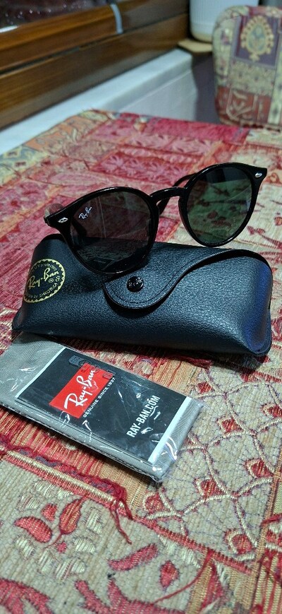 Ray Ban gözlük. sifirdan farksiz