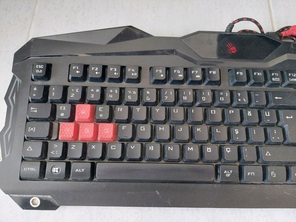 A4 Tech Q türkçe klavye usbli Işıklı 5 kademeli - 5