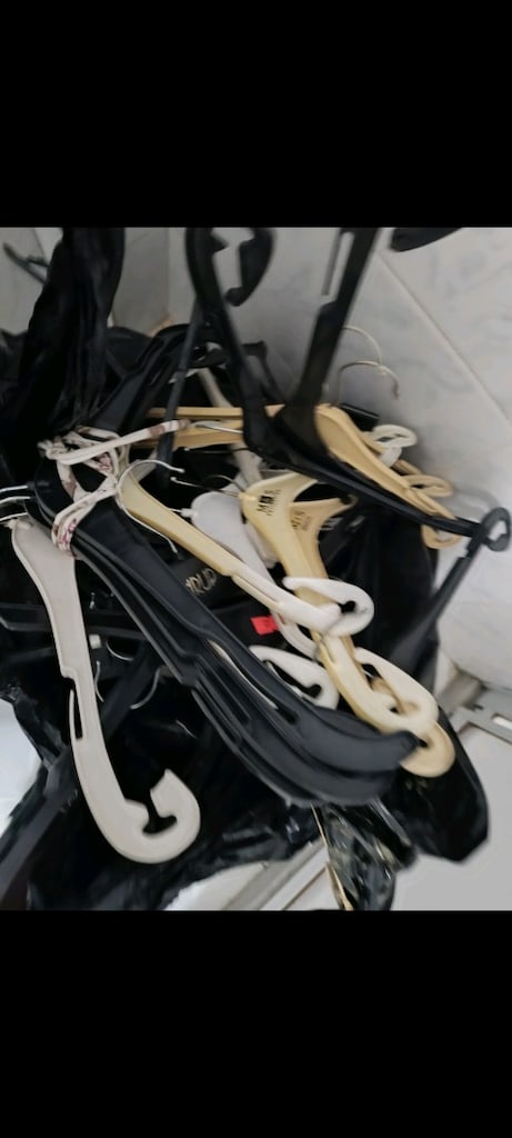 etek pijama eşofman askısı her çeşit elbise askısı bulunur - 2