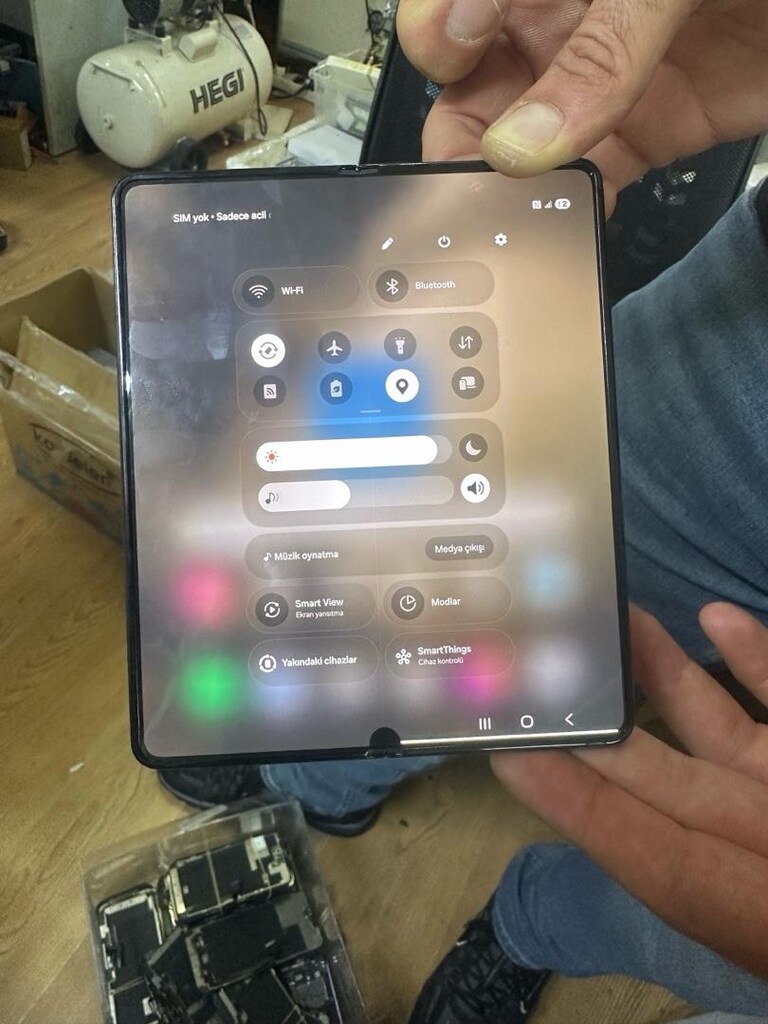 Samsung Z fold 5 orjinal lekeli çizgili ekran - 4