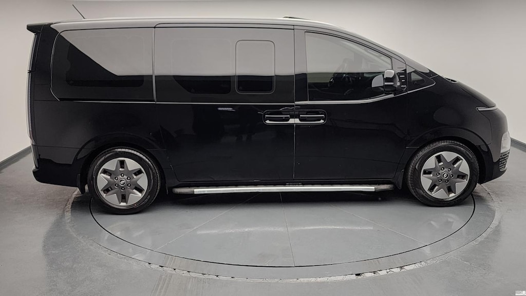 Hyundai STARIA ELITE 2.2 CRDI 177 8AT 4x4 - 5