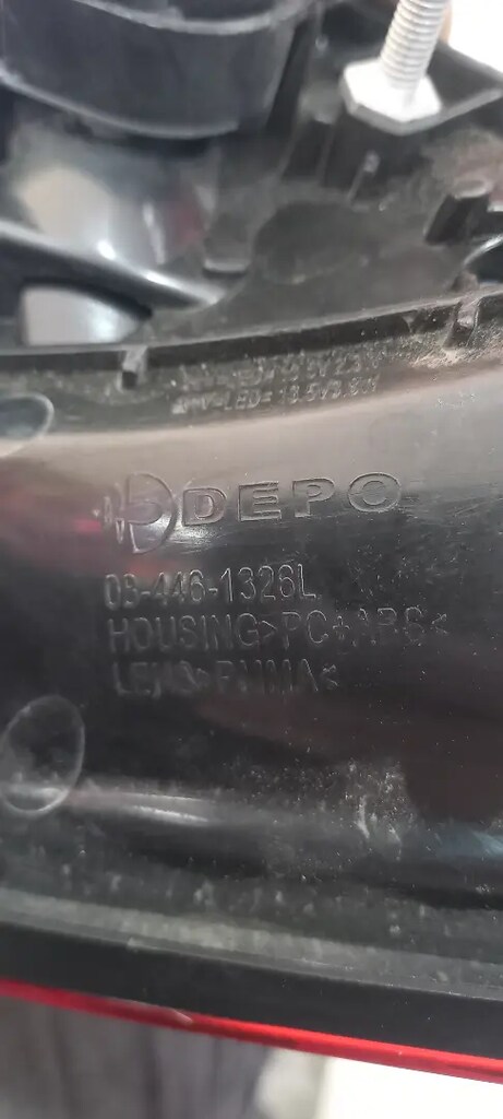 AUDI A3 2013 MODEL IC BAGAJ STOP SOL LEDLI DEPO MARKA - 4