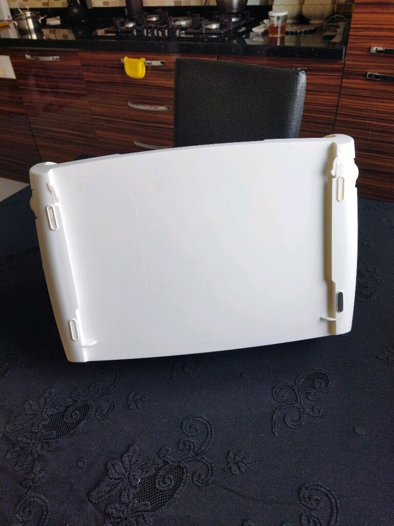 Tupperware ekmek kutusu sarı ve beyaz renkte - 13