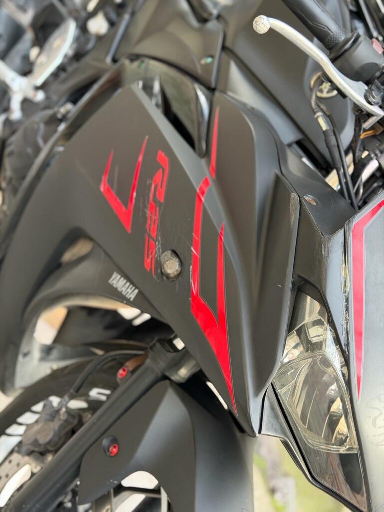 Yamaha YzfR25 - 3