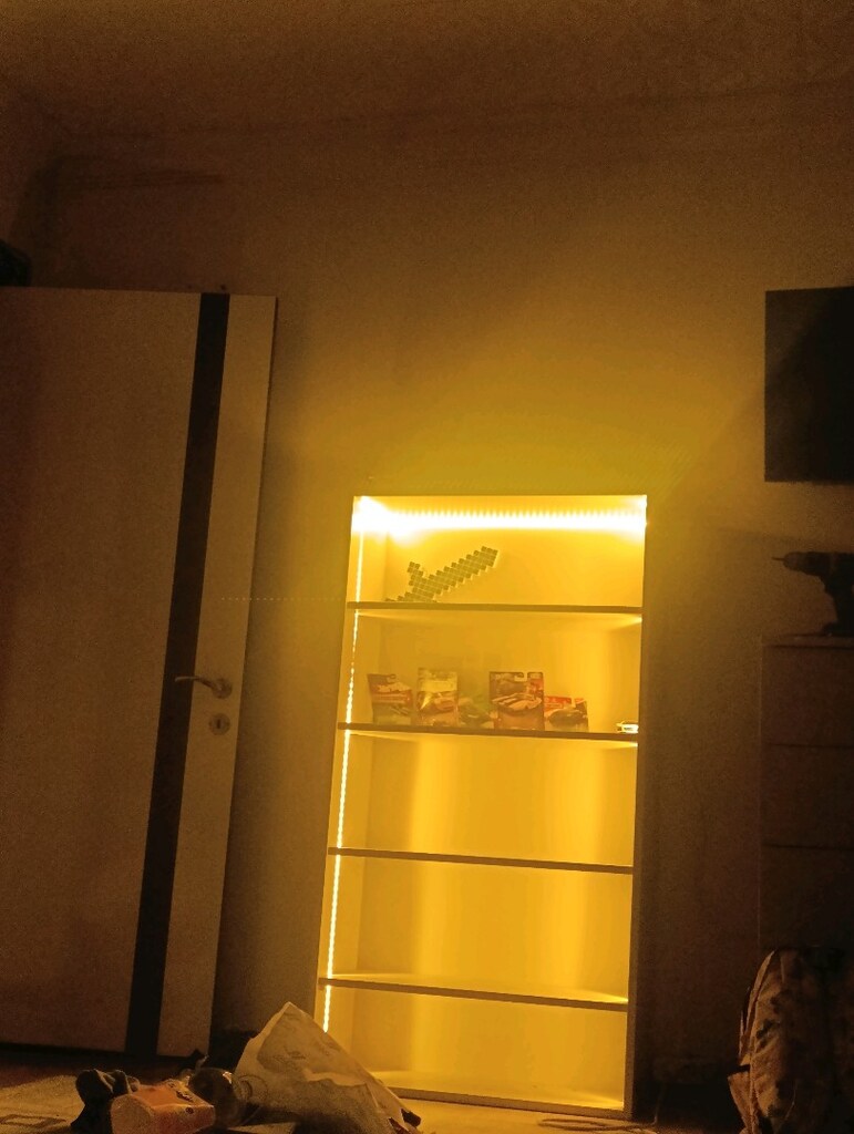 sıfır koleksiyon dolabı - 2