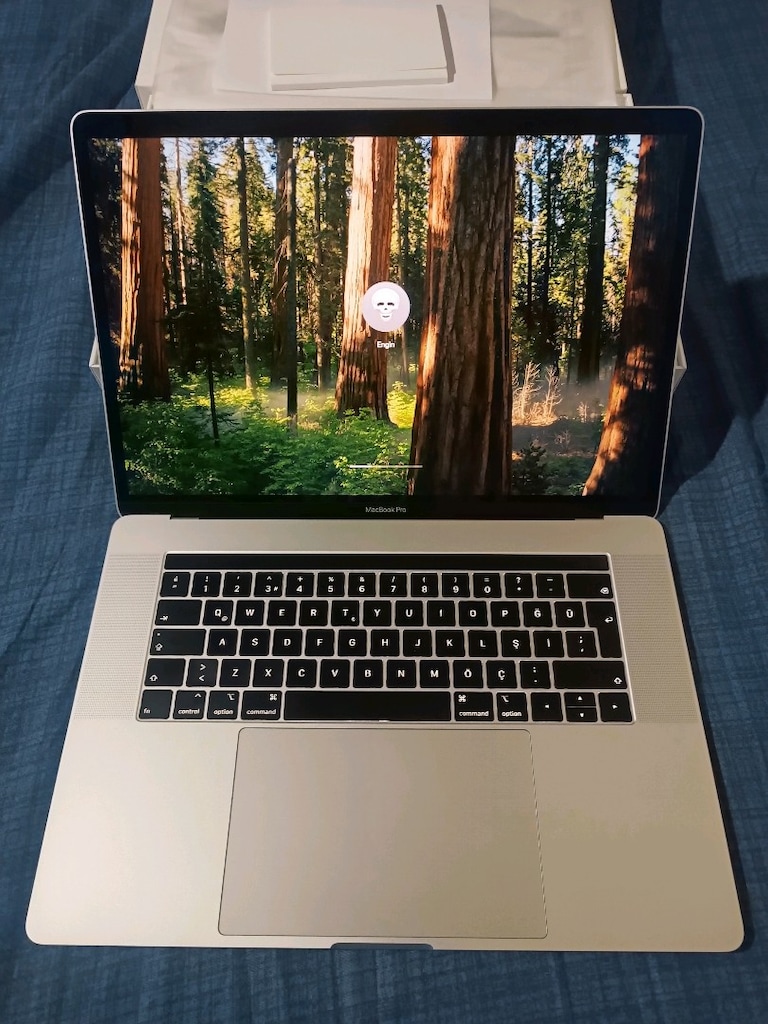 MACBOOK PRO 2018 15" i7 512 SSD 16 GB RAM ( KUSURSUZ..! ) - 3