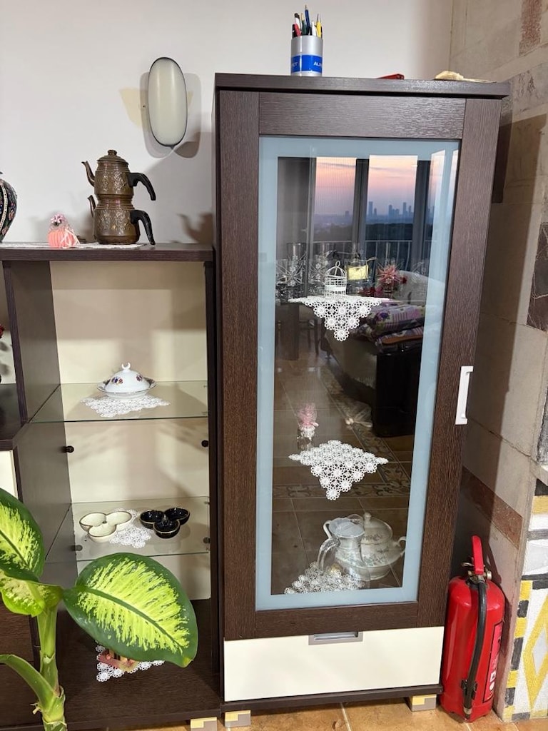 YEMEK MASASI VE VİTRİN KONSOL TAKIMI - 3