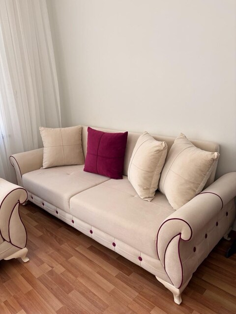 oturma odası ve yemek masası