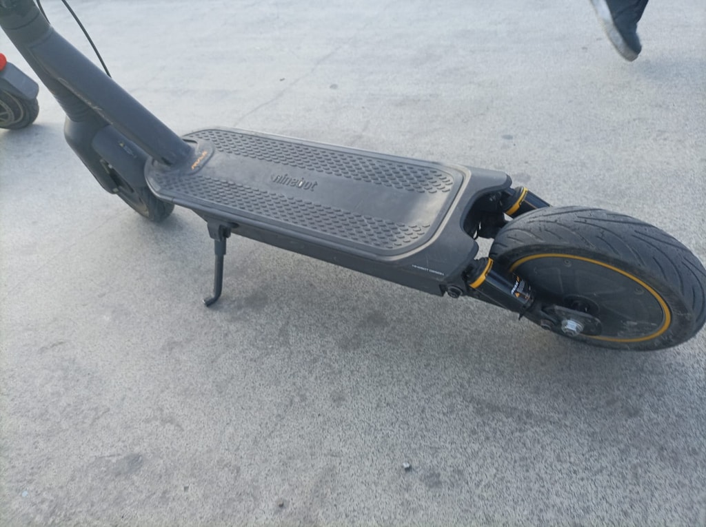 segway ninebot max g2 elektrikli scooter - 4