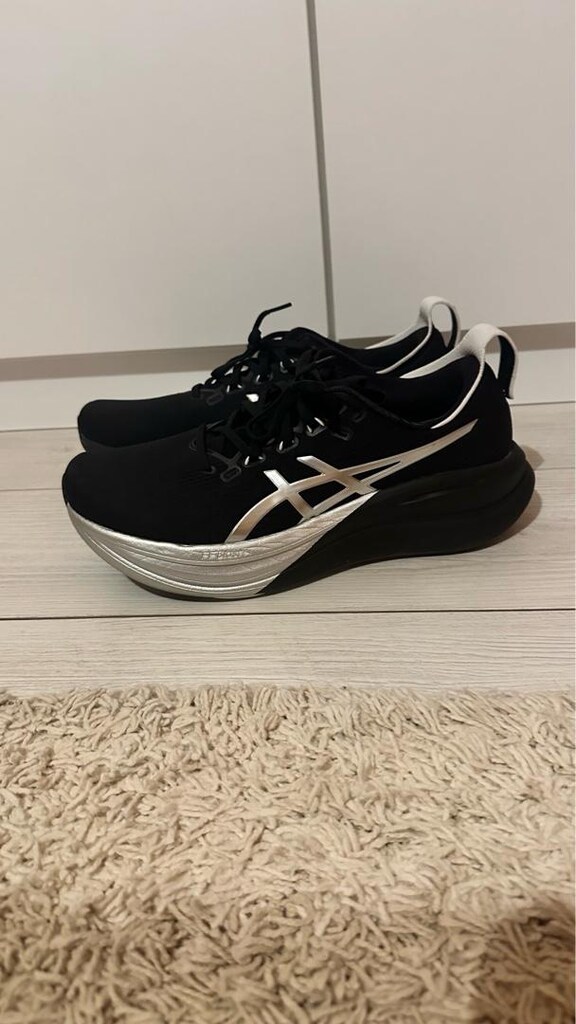 asics nimbus 28 platinium (siyah) (46.5) numaradır (29.5) cm - 2
