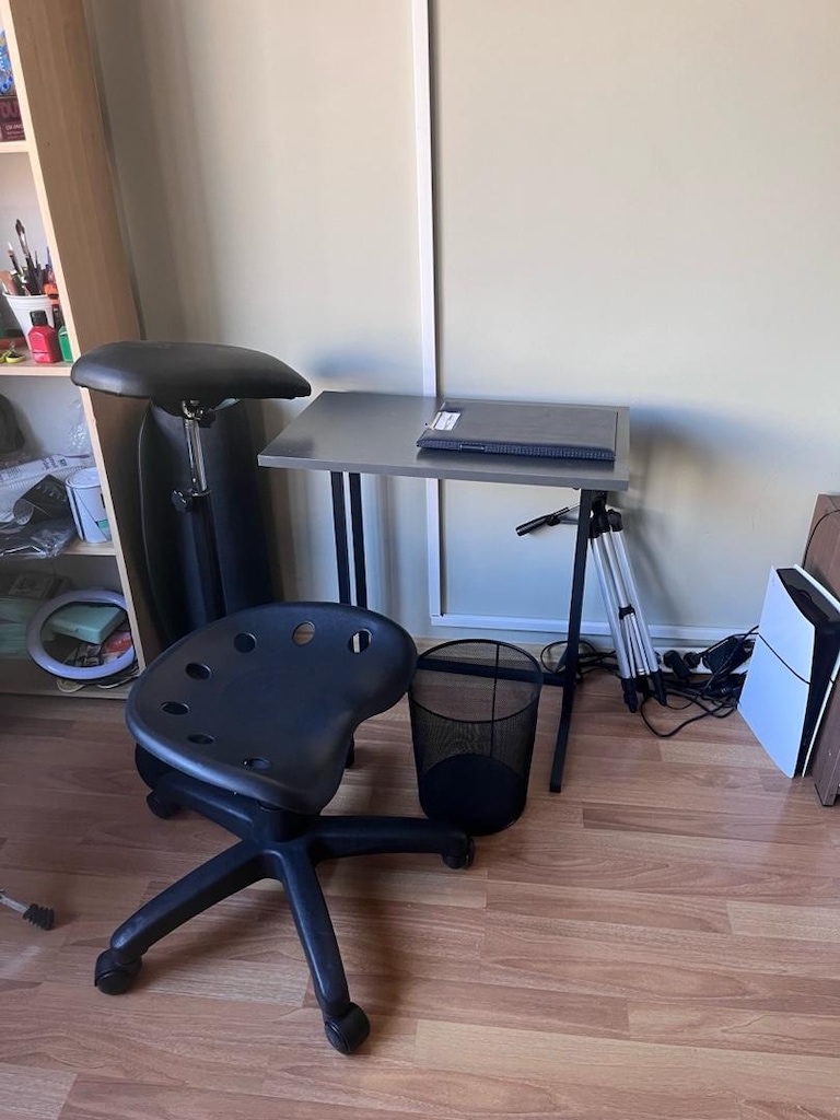 Dövme sedye - Yan kol sehpa- Tabure - Epson yazıcı - 2