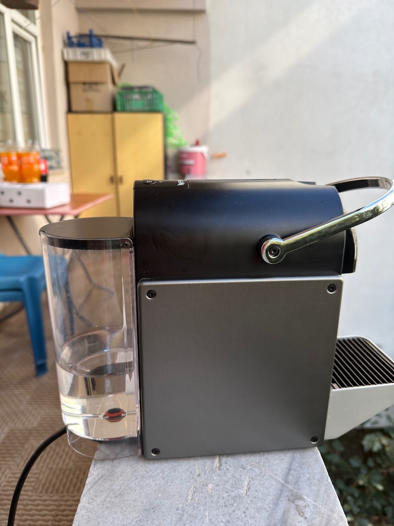Nespresso C62 Pixie Kahve Makinesi,Titan - 4