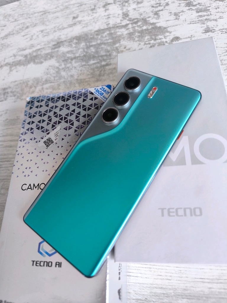 TECNO CAMON 40 PRO 5G 256GB!!! - 4