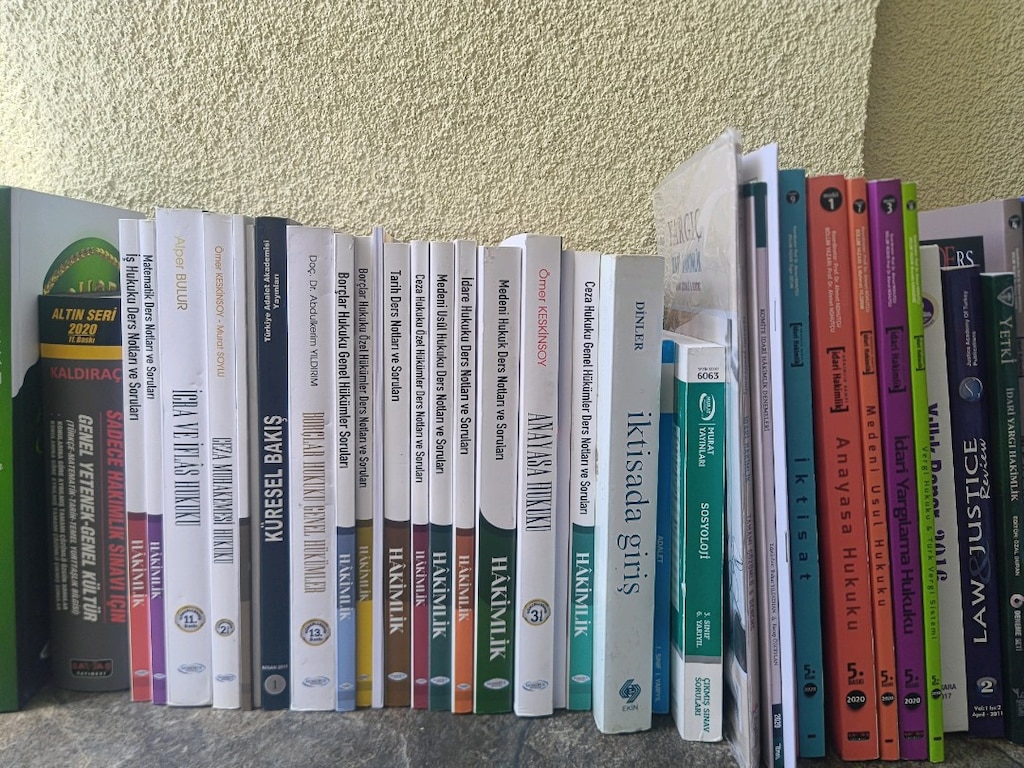 Hukuk Kitapları Hepsiii - 4