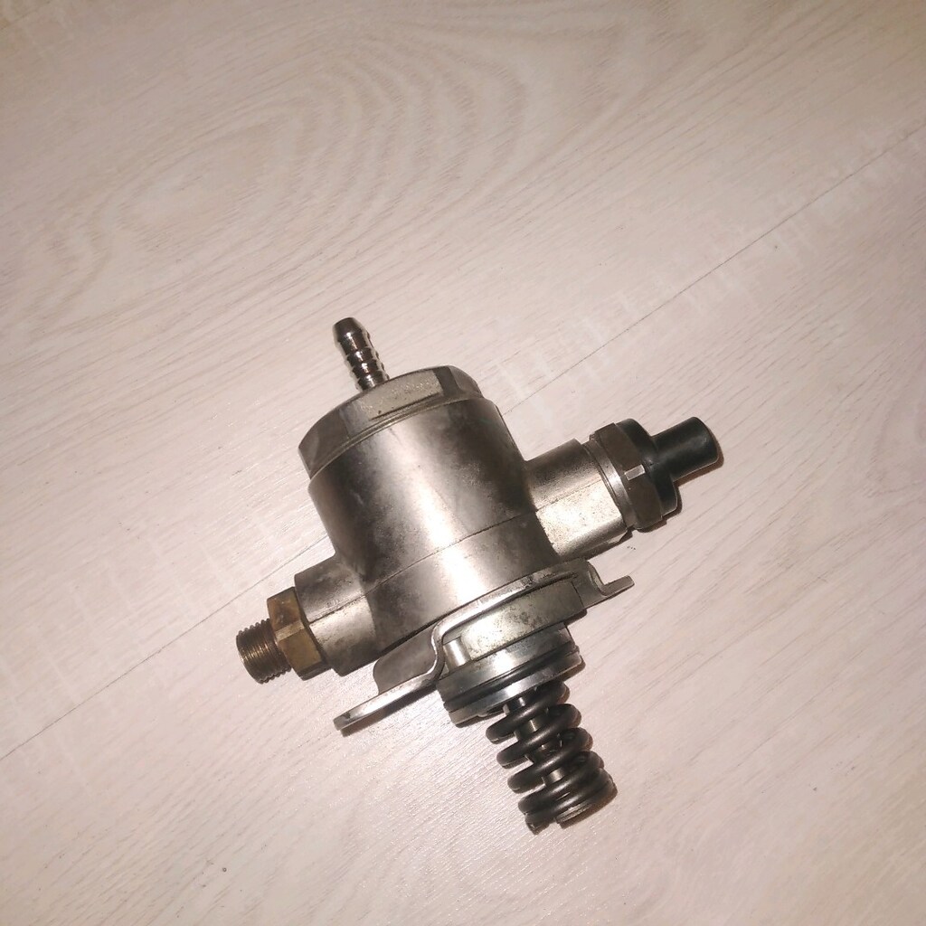 audi A.4 yakıt ponpasi - 2