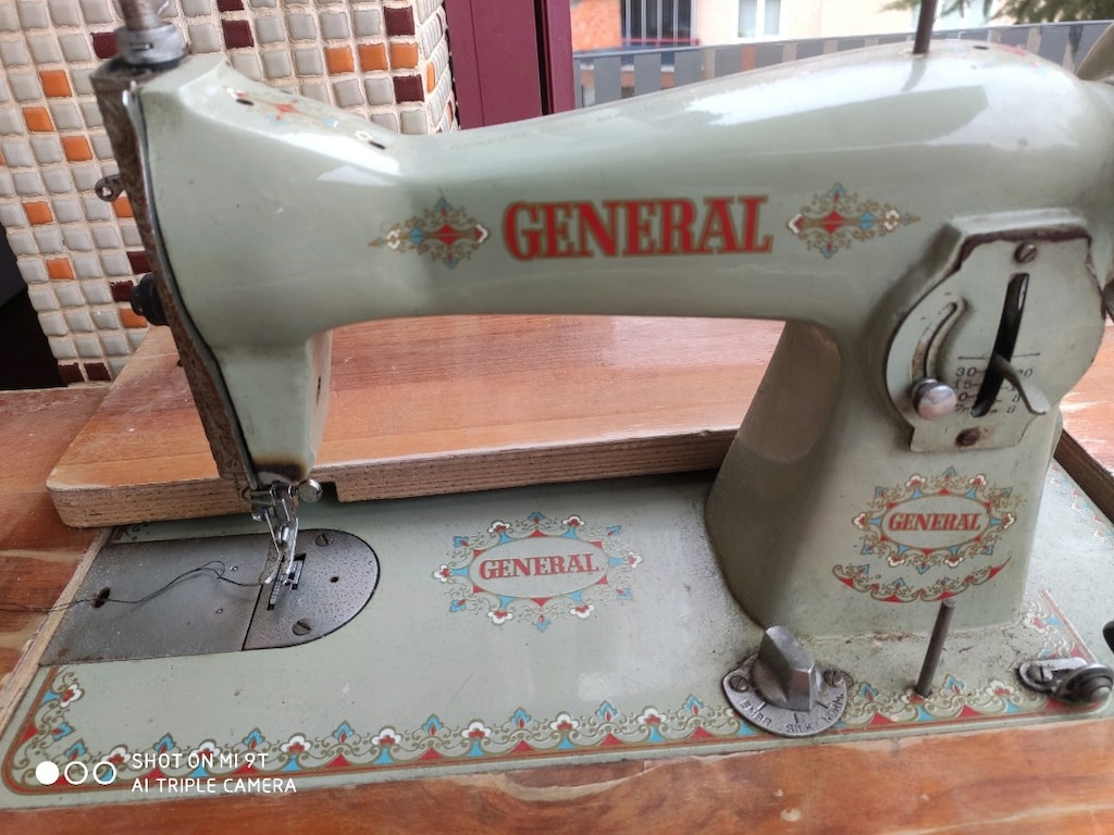 General eski dikiş makinası sıkıntısı yok taşınacağım için satıyorum - 7