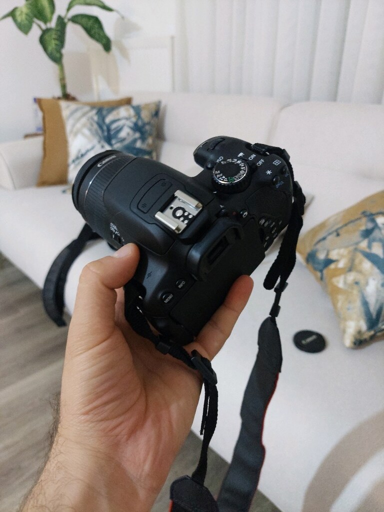 Canon EOS 650D Fotoğraf Makinesi- Çok temiz, Az Kullanılmış - 2