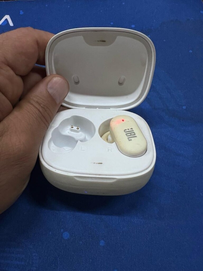 True Wireless Jbl P12 Wireless Earbuds P12 Şarj kutusu ve SAĞ KULAKLİK - 4