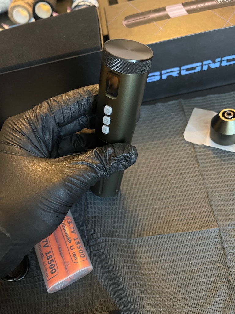 BRONC V1 Pen Dövme Makinesi Seti Yeşil - 8