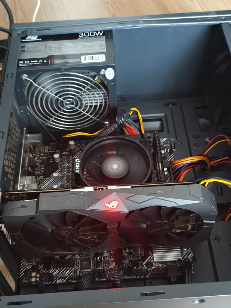 RYZEN ISLEMCI - ASUS ROG GTX 1050 - 8 GB DDR4 - 8