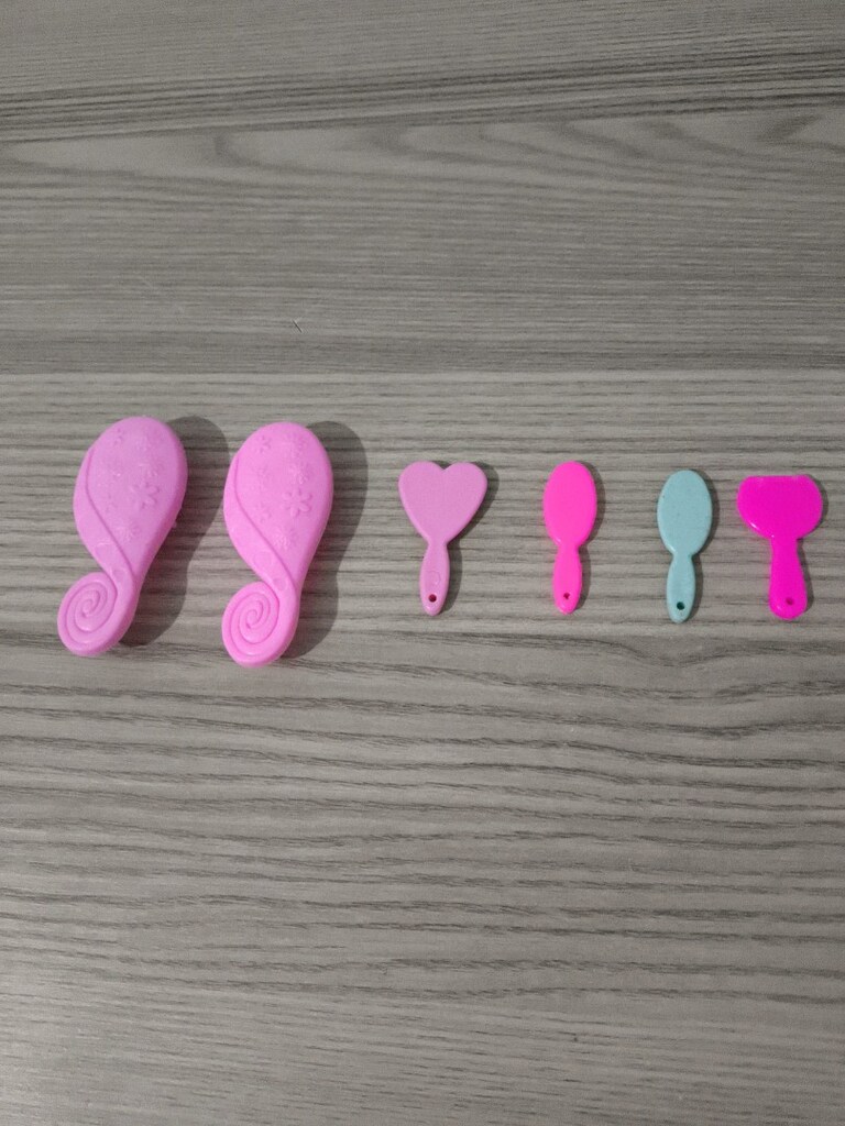 çeşitli Barbie tarakları - 2