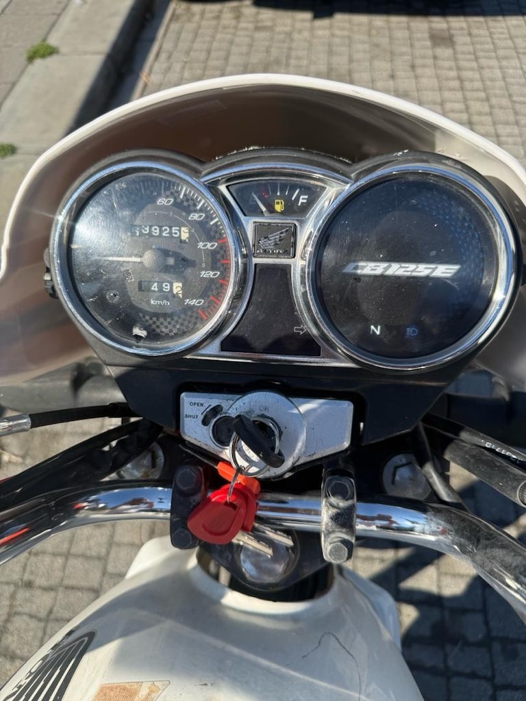 2028 TEMMUZA KADAR MUAYENESİ VAR CB125E - 9