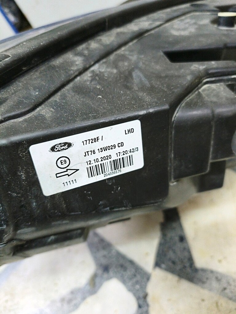 Courier Sağ Far - 3