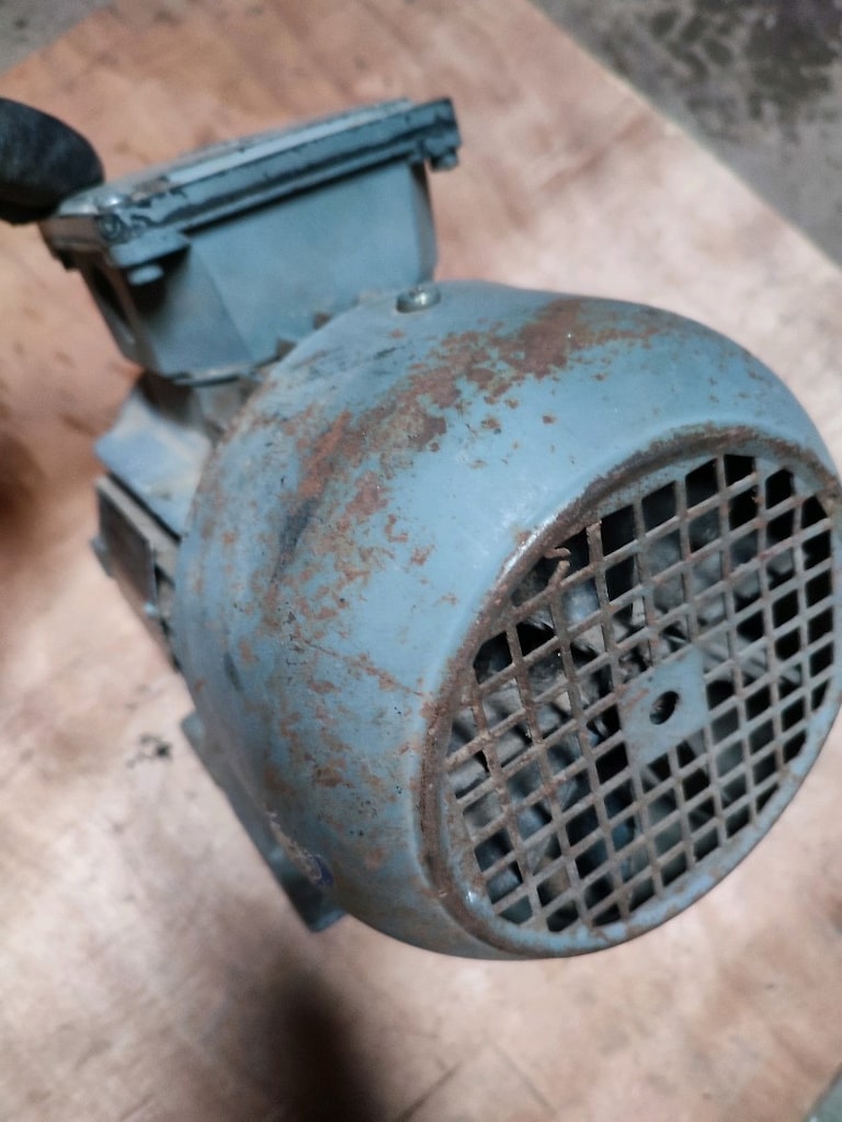 motor elektrik 1.1 kW yanık bozuk - 9