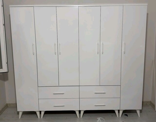 6 KAPAKLI DOLAPLARDA KAMPAMYA