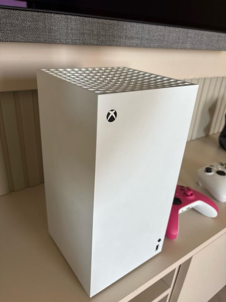 XBOX Series X 1 TB - 4