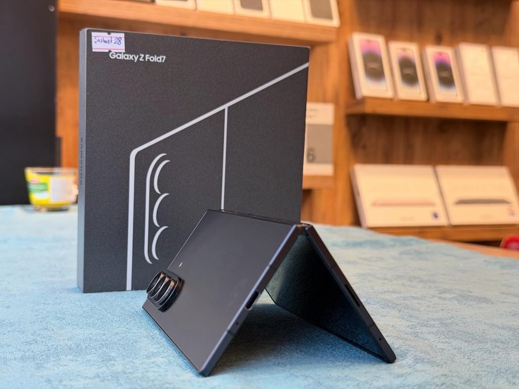 Samsung Z Fold7 256GB 20 ay Samsung TR garantili hatasiz - 2