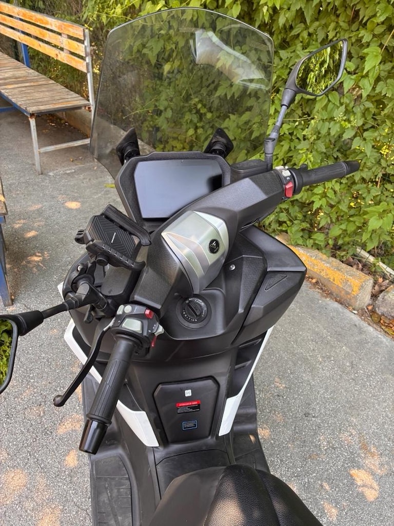 VOGE SR3 250 CC - 5