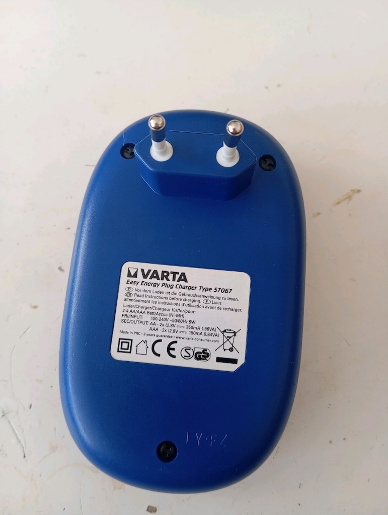 VARTA EASY ENERGY 4X4 AA VE AAA ŞARJ CİHAZI - 2