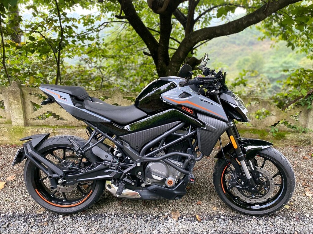 CF MOTO 250 NK - 12