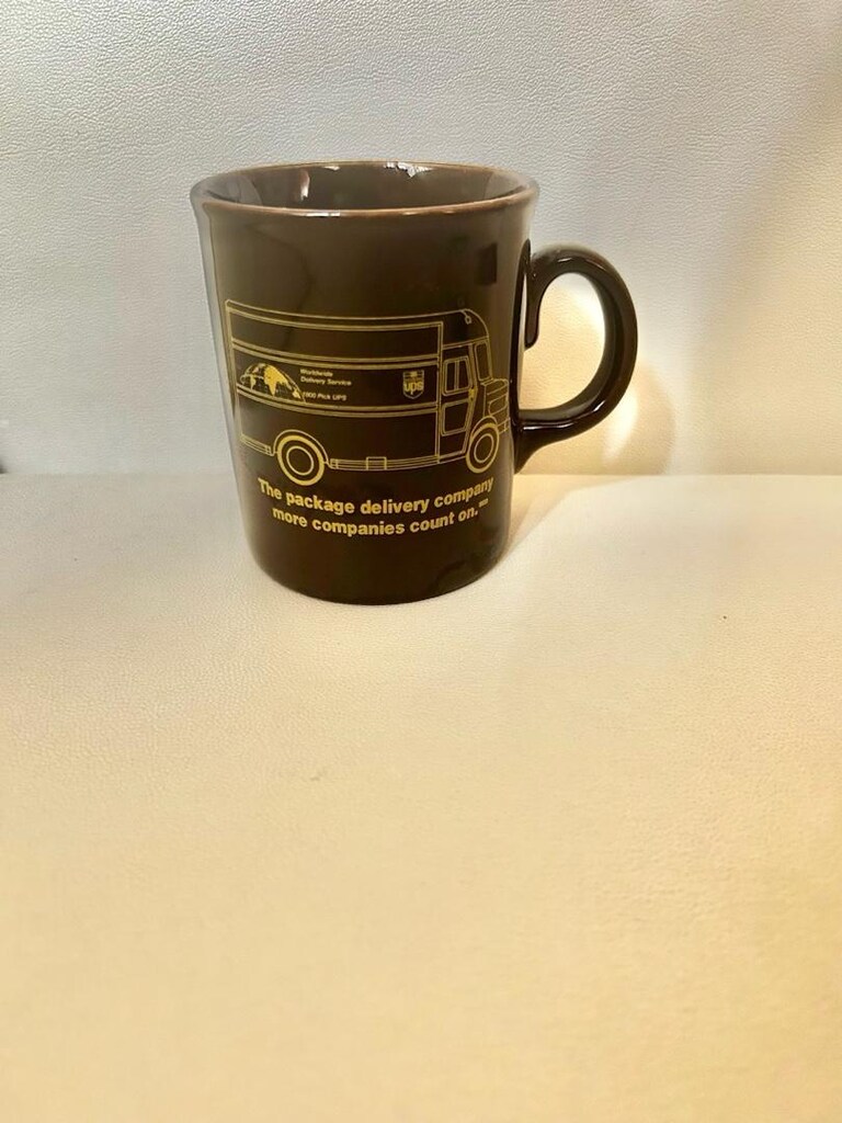 UPS / TAMS ENGLAND Kupa/Mug. - 2