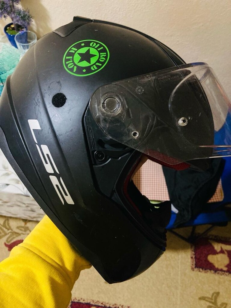 ls2 kapalı kask temiz S beden - 3