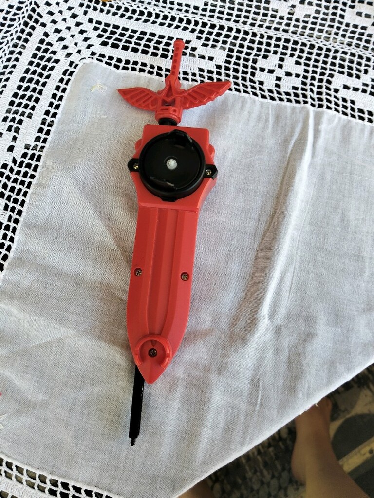 Beyblade fırlatıcı - 2