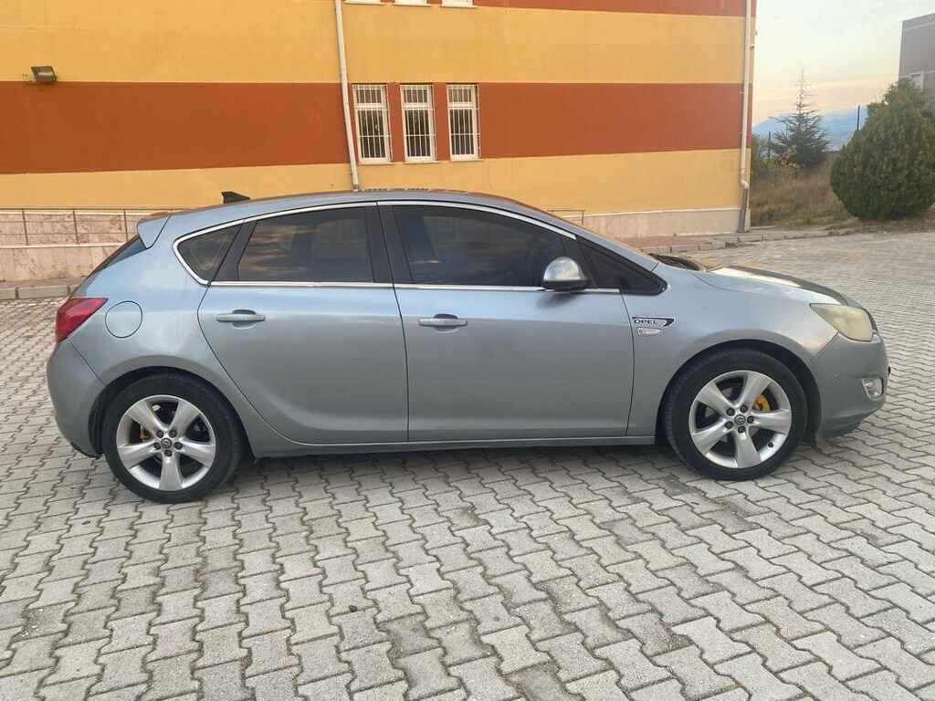 Opel Astra 1.4 Turbo benzin lpg 140 beygir - 10