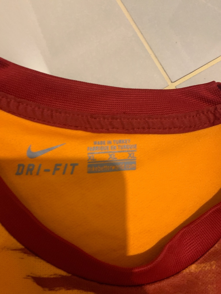 Galatasaray 2022/2023 dönemi 11 adet imzalı forma - 4