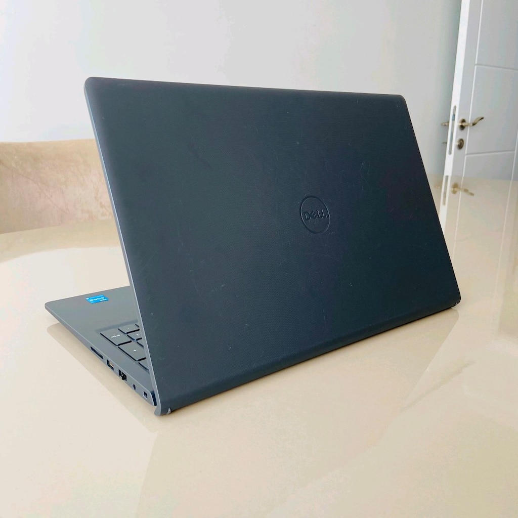 Dell vostro 3520 i5 1135G7 3.50Ghz SSD 256GB RAM 8GB DDR4 - 4